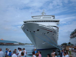 800px-Carnival_Sensation_docked_at_Nassau_2