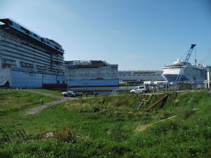 -Quantum_of_the_Seas-_and_-Anthem_of_the_Seas--sections_at_Meyer_Werft