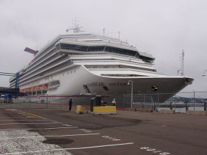 800px-Carnival_Cruise_Ship