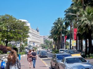 800px-Cannes_promenade