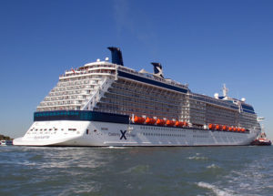 800px-celebrity_silhouette_ship_2011_001