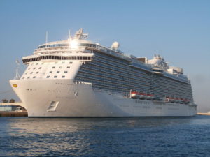 800px-regal_princess_2014_7_17_3817